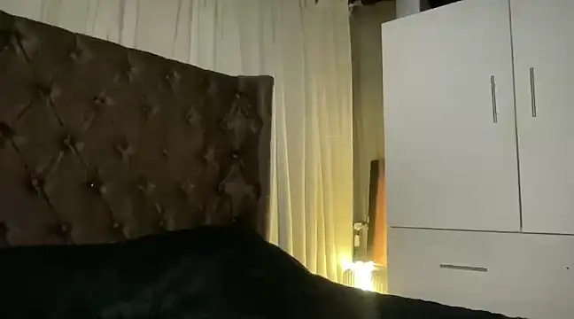 Lilly cruz online show from March 2025 06:34:01 PM