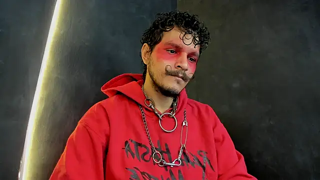 Snapshot of die_mond chatting on December 2025 03:17:01 PM die mond online show from December 2025 03:17:01 PM