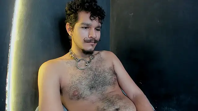 Snapshot of die_mond chatting on December 2025 07:53:02 PM die mond online show from December 2025 07:53:02 PM