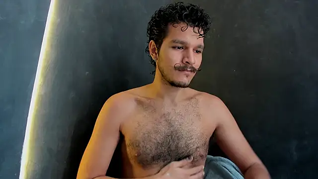 Snapshot of die_mond chatting on December 2025 06:04:02 PM die mond online show from December 2025 06:04:02 PM