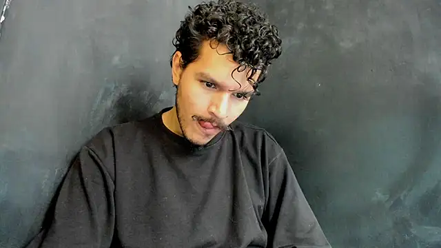 Snapshot of die_mond chatting on January 2026 05:38:02 PM die mond online show from January 2026 05:38:02 PM