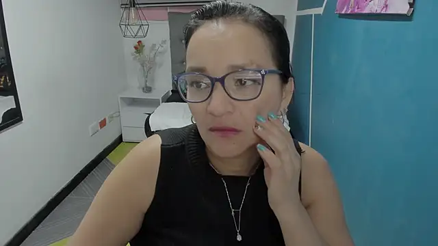 MarilynMiilf  online show from December 2024 01:51:02 AM