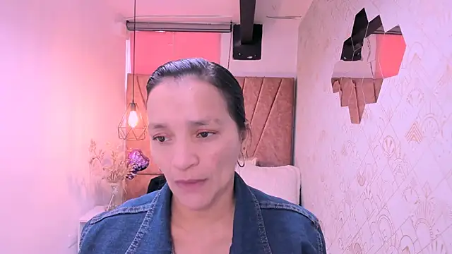 MarilynMiilf  online show from October 2025 07:34:02 PM