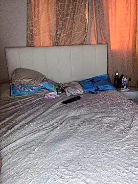 Snapshot of Mya_And_Davidd chatting on February 2025 09:20:02 PM Mya And Davidd online show from February 2025 09:20:02 PM