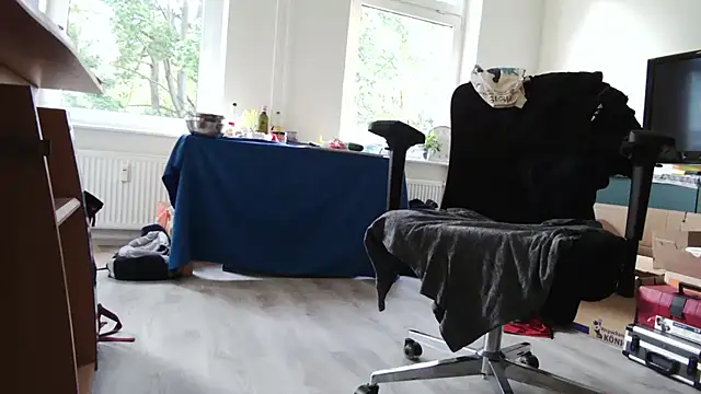 chubbysmallcockxh online show from September 2025 04:39:02 PM