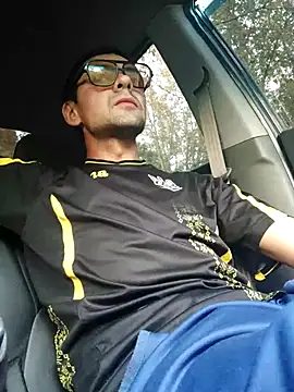 Snapshot of Eln1no69 chatting on September 2025 03:46:02 PM Eln1no69 online show from September 2025 03:46:02 PM