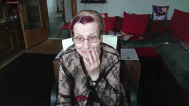 HeisseomaOriginal online show from March 2026 08:17:01 AM