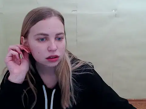 klerkarina online show from December 2024 06:04:01 AM