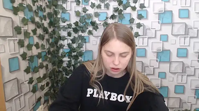 klerkarina online show from February 2025 09:17:02 AM