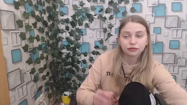 klerkarina online show from March 2025 06:03:02 AM