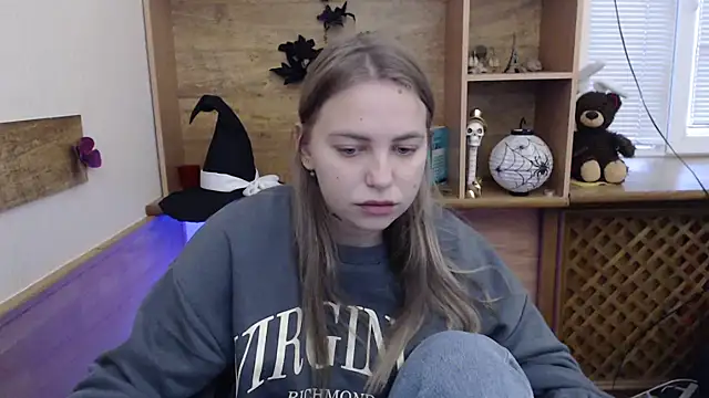 klerkarina online show from November 2025 05:40:02 AM