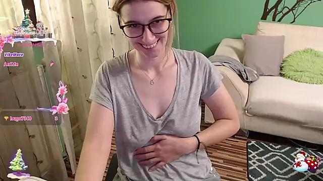 Snapshot of lovingfeetheels chatting on December 2024 12:29:02 PM lovingfeetheels online show from December 2024 12:29:02 PM