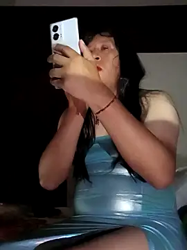 Snapshot of karlaalva chatting on October 2025 06:50:02 AM karlaalva online show from October 2025 06:50:02 AM