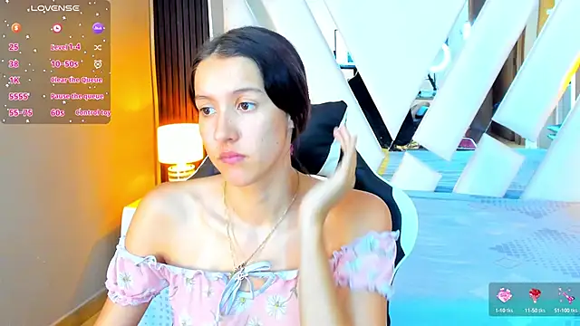 Snapshot of Linda4Petite chatting on October 2025 06:38:02 PM Linda4Petite online show from October 2025 06:38:02 PM