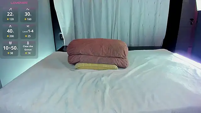 Snapshot of EmilieRankk chatting on January 2025 09:45:02 AM EmilieRankk online show from January 2025 09:45:02 AM