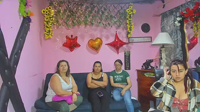 Snapshot of lesbiancuple chatting on March 2026 11:57:01 AM lesbiancuple online show from March 2026 11:57:01 AM