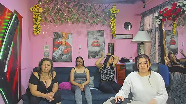 Snapshot of lesbiancuple chatting on April 2026 11:59:01 AM lesbiancuple online show from April 2026 11:59:01 AM