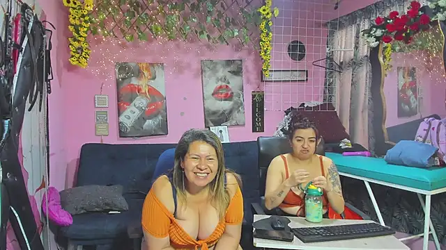 lesbiancuple online show from May 2026 12:25:02 PM