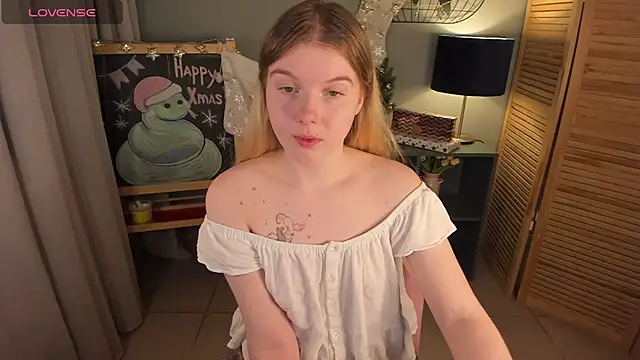 Snapshot of ohmyJuliet chatting on December 2024 05:25:02 AM ohmyJuliet online show from December 2024 05:25:02 AM