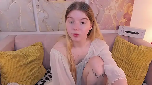Snapshot of ohmyJuliet chatting on January 2025 05:32:01 AM ohmyJuliet online show from January 2025 05:32:01 AM