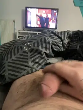 Snapshot of RenaudS-02 chatting on February 2025 11:45:01 PM RenaudS-02 online show from February 2025 11:45:01 PM