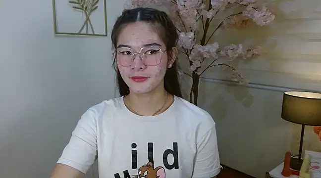 Snapshot of Mimi_Cums chatting on February 2025 01:11:02 PM Mimi Cums online show from February 2025 01:11:02 PM