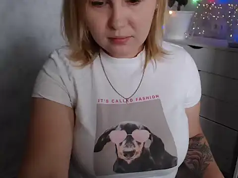 leeilawow online show from May 2026 06:41:02 AM
