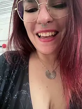 Snapshot of LunaMoongirl chatting on March 2025 04:14:01 PM LunaMoongirl online show from March 2025 04:14:01 PM