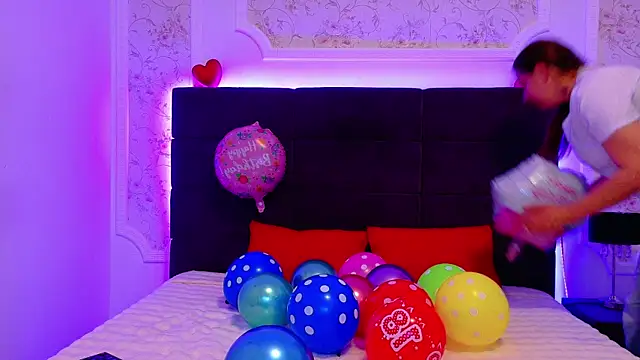 KarinaNoir online show from May 2026 03:46:01 AM