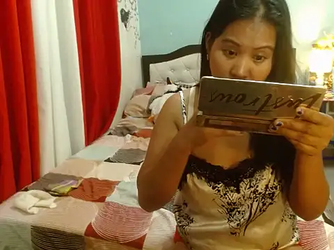 Snapshot of PearlOfAsia21 chatting on February 2025 10:37:02 AM PearlOfAsia21 online show from February 2025 10:37:02 AM