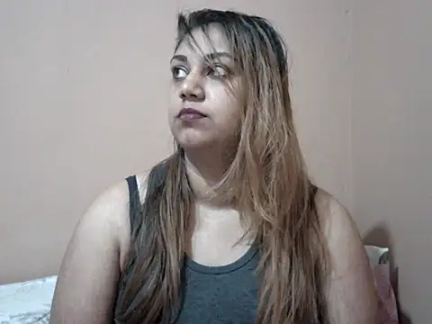 Snapshot of bellachow10 chatting on December 2025 09:49:01 AM bellachow10 online show from December 2025 09:49:01 AM