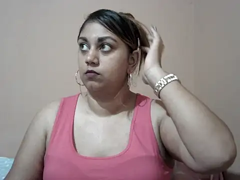 Snapshot of bellachow10 chatting on December 2025 12:24:02 PM bellachow10 online show from December 2025 12:24:02 PM