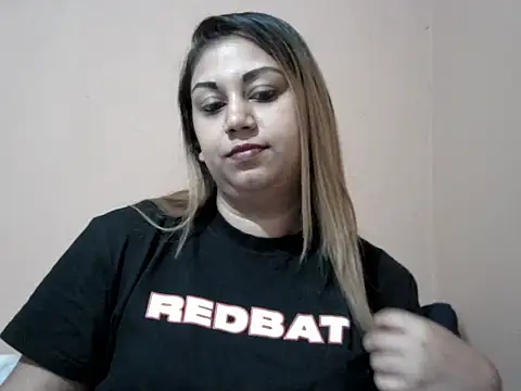 Snapshot of bellachow10 chatting on January 2026 09:01:01 AM bellachow10 online show from January 2026 09:01:01 AM