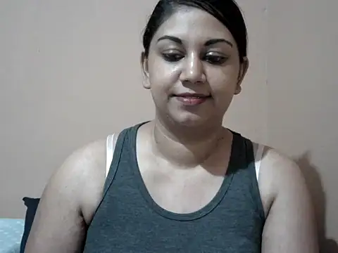 Snapshot of bellachow10 chatting on February 2026 07:56:02 PM bellachow10 online show from February 2026 07:56:02 PM