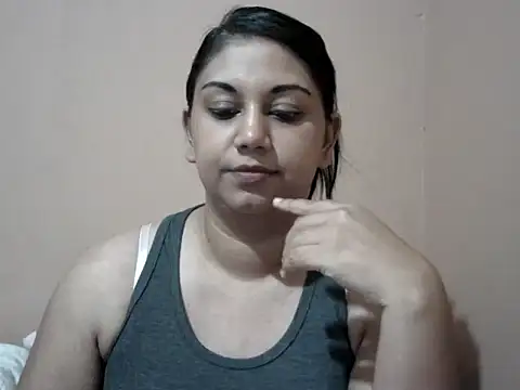 Snapshot of bellachow10 chatting on February 2026 07:39:01 PM bellachow10 online show from February 2026 07:39:01 PM