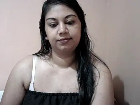 Snapshot of bellachow10 chatting on February 2026 05:59:02 AM bellachow10 online show from February 2026 05:59:02 AM