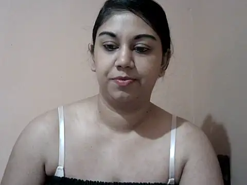 bellachow10 online show from April 2026 06:06:01 AM