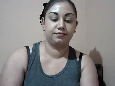 bellachow10 online show from May 2026 07:07:02 PM