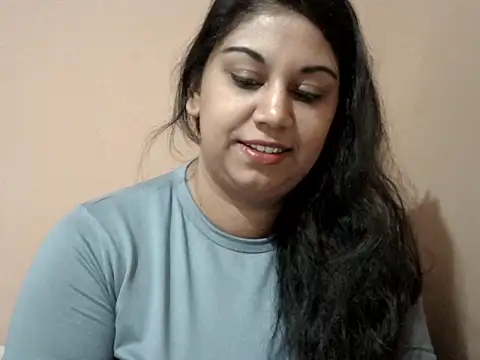 bellachow10 online show from May 2026 07:36:02 AM