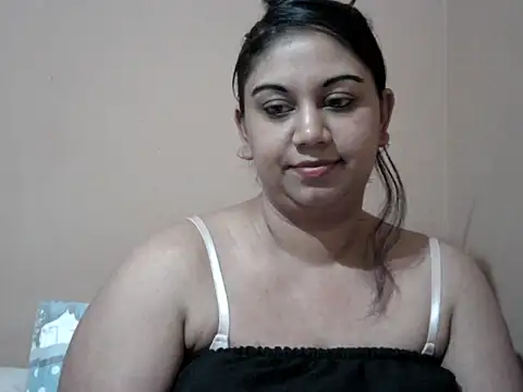 bellachow10 online show from July 2026 04:15:02 PM