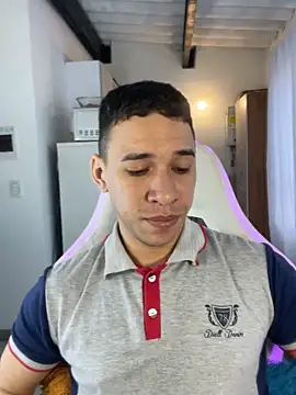 Snapshot of petter_coleman_ chatting on December 2025 10:05:01 PM petter coleman online show from December 2025 10:05:01 PM