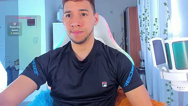 Snapshot of petter_coleman_ chatting on January 2026 08:47:02 PM petter coleman online show from January 2026 08:47:02 PM