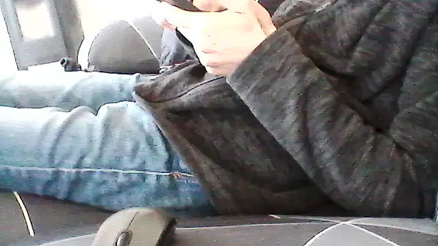 Snapshot of mickzizi chatting on September 2025 07:46:02 AM mickzizi online show from September 2025 07:46:02 AM