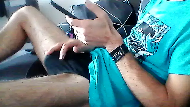 Snapshot of mickzizi chatting on November 2025 01:01:02 PM mickzizi online show from November 2025 01:01:02 PM