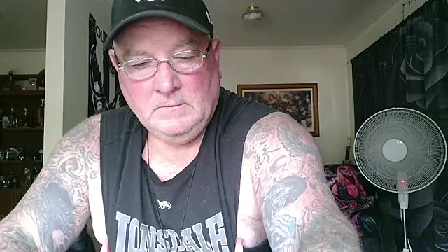 Snapshot of HOTANAL chatting on March 2026 01:23:01 AM HOTANAL online show from March 2026 01:23:01 AM