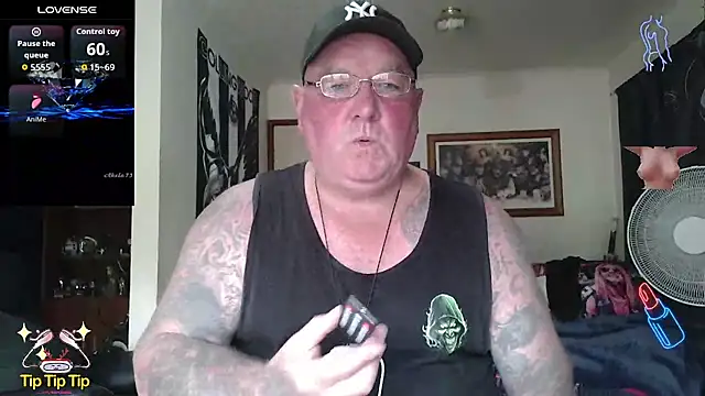 Snapshot of HOTANAL chatting on March 2026 01:11:01 AM HOTANAL online show from March 2026 01:11:01 AM