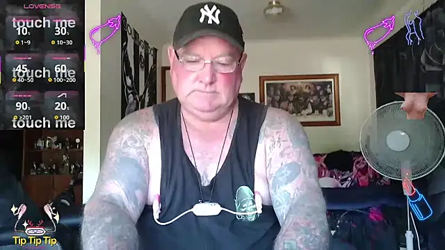 Snapshot of HOTANAL chatting on March 2026 01:39:02 AM HOTANAL online show from March 2026 01:39:02 AM