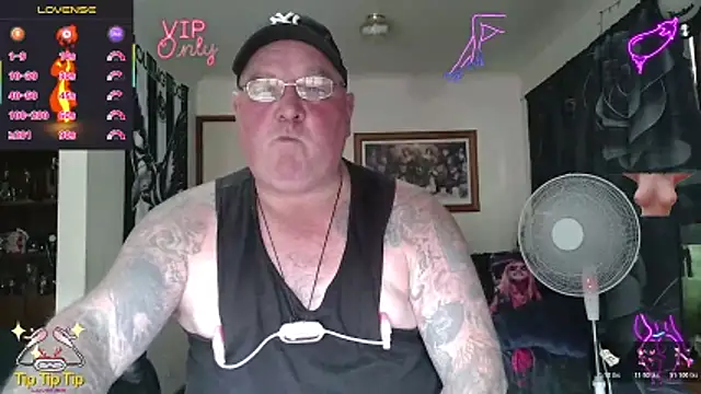 Snapshot of HOTANAL chatting on April 2026 02:09:02 AM HOTANAL online show from April 2026 02:09:02 AM