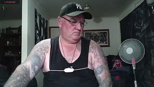 Snapshot of HOTANAL chatting on April 2026 06:19:01 AM HOTANAL online show from April 2026 06:19:01 AM