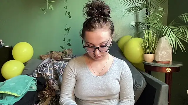 Snapshot of sweetandwet_daddy chatting on October 2025 09:38:01 PM sweetandwet daddy online show from October 2025 09:38:01 PM